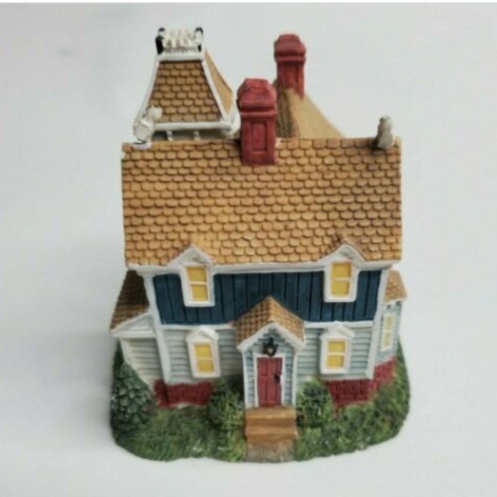 1999 Int'l Res Serv Inc Ornithologist's House
